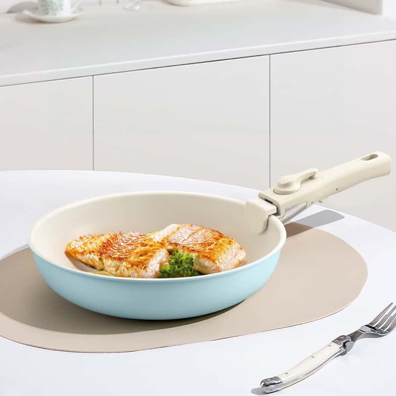 Blue Aluminum Cooking Set with Removable Handle, 7 Piece
